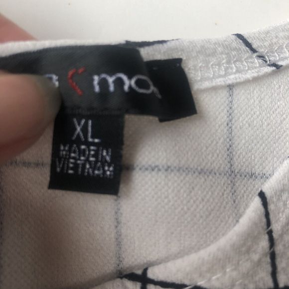 Moa Moa Checkered Slit Back Tie Top Checkered Size XL - Picture 3 of 12